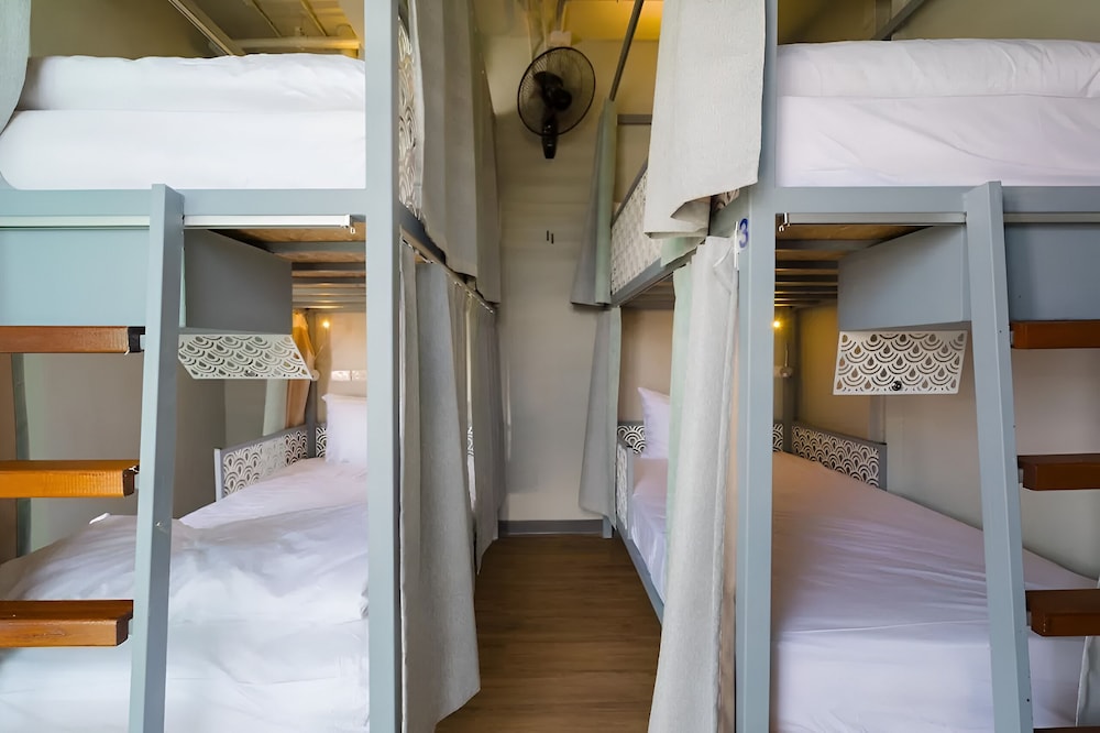 Friends Hostel - Phuket Airport