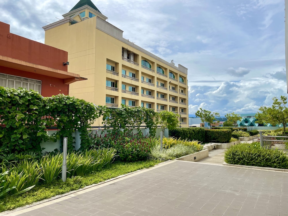 Avida Towers Condotel