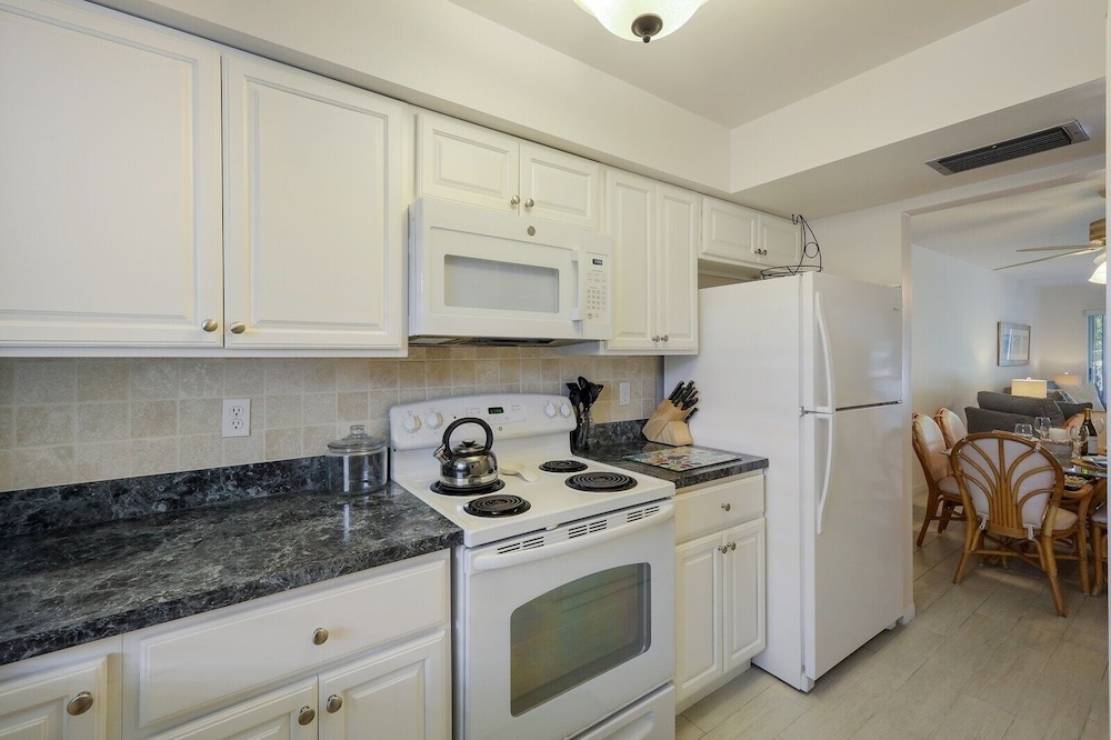 Cayman Cay 107 2 Bedroom Condo by RedAwning