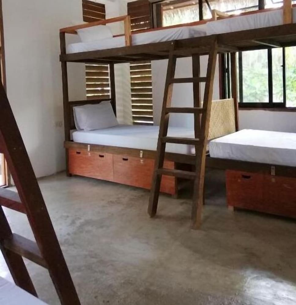Secret Spot Siargao - Hostel