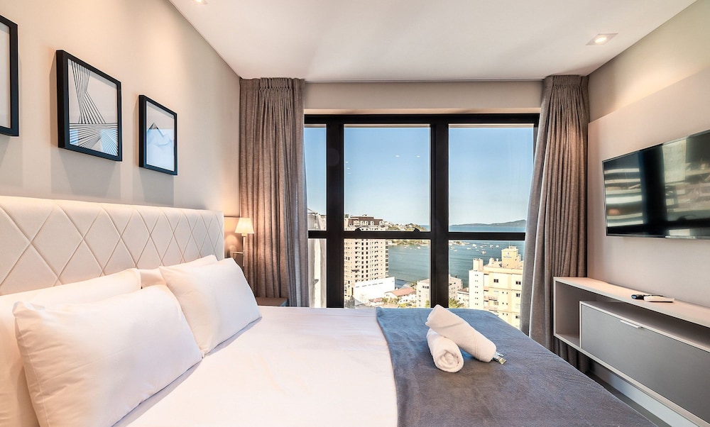 MHF II Apts Variados em Prédio com Vista para o Mar em Itapema