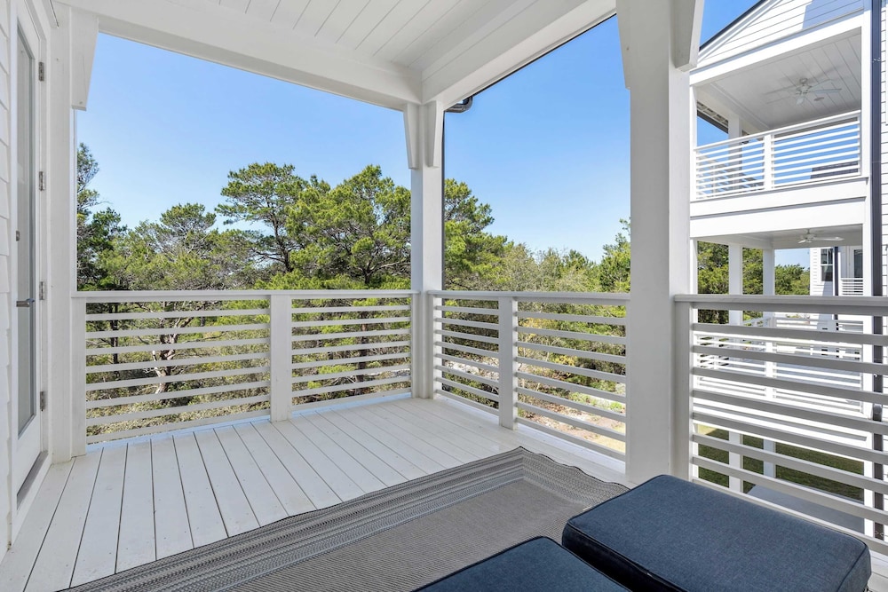 Newly Built 4bdr Arcade Blue Mountain Beach Bluewater Bliss by Avantstay