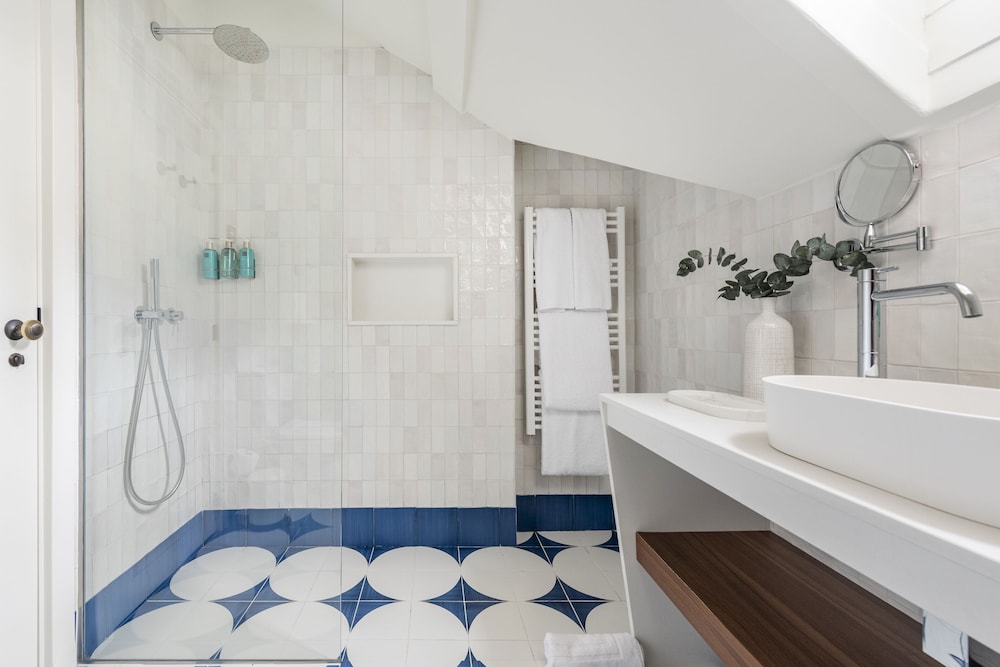 Lisbon Downtown Luxury Family Residence