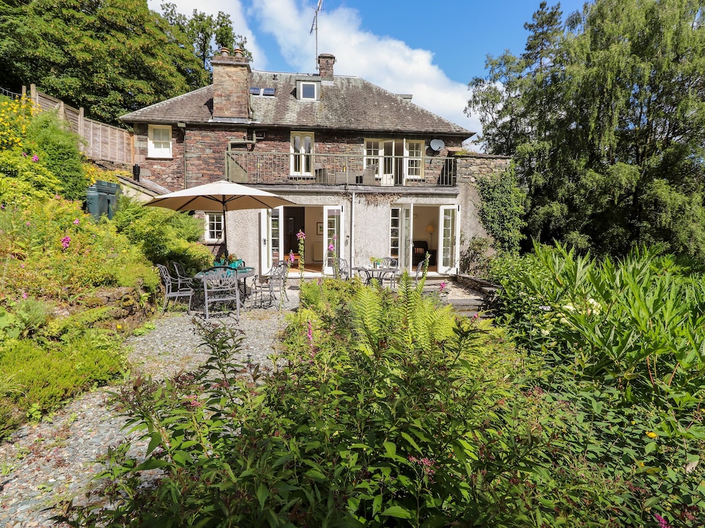 Huntingstile Lodge