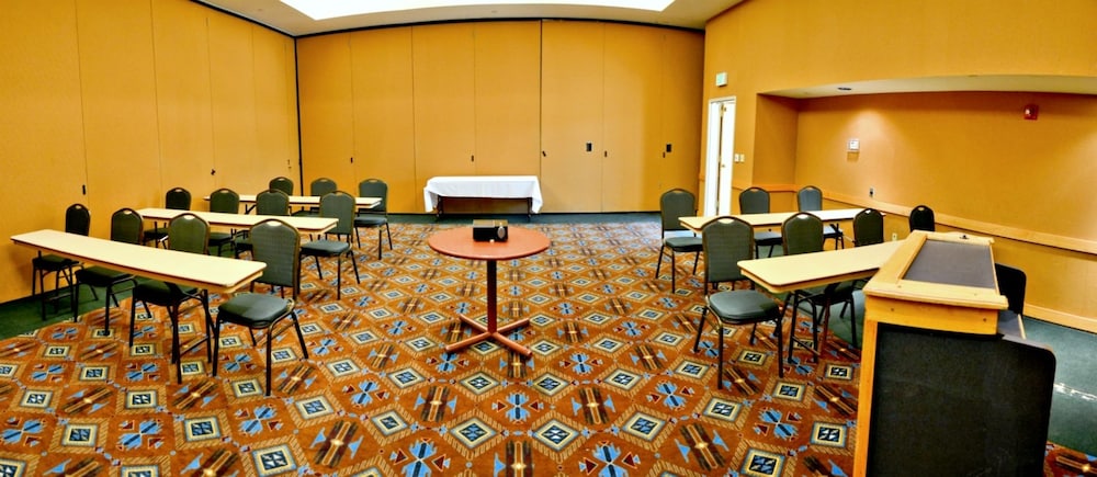 Apache Gold Resort Hotel