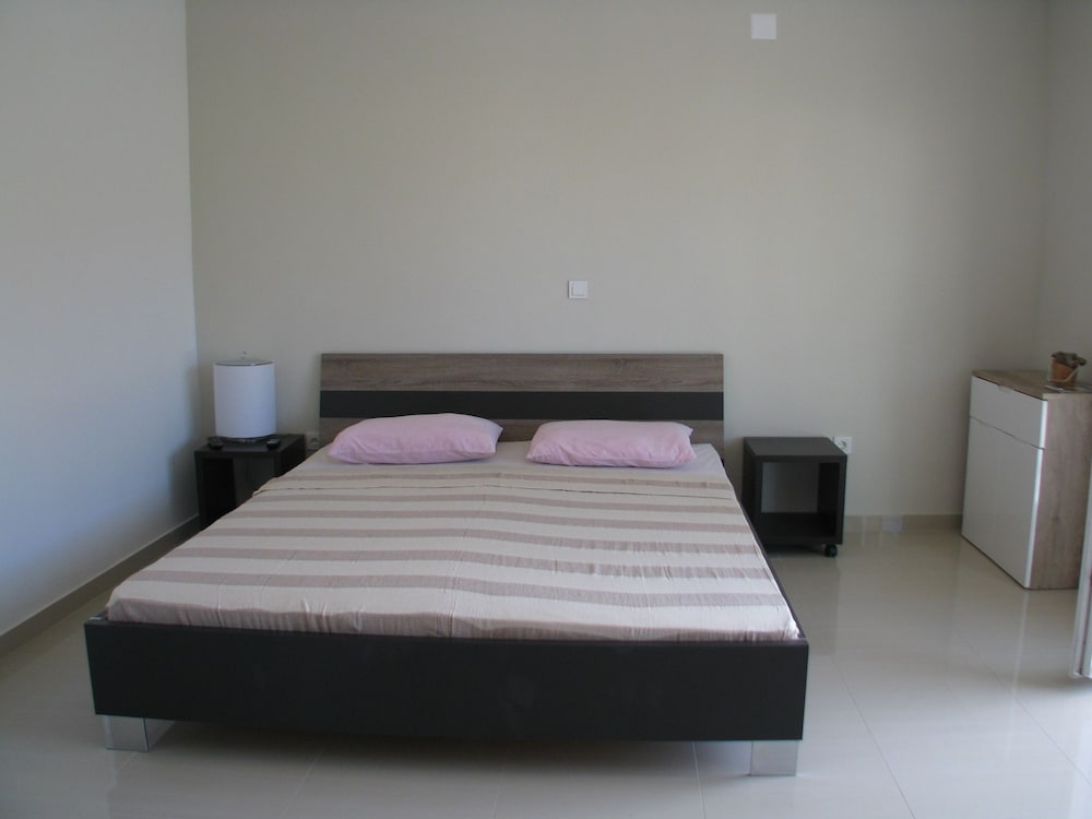Apartments Miljak