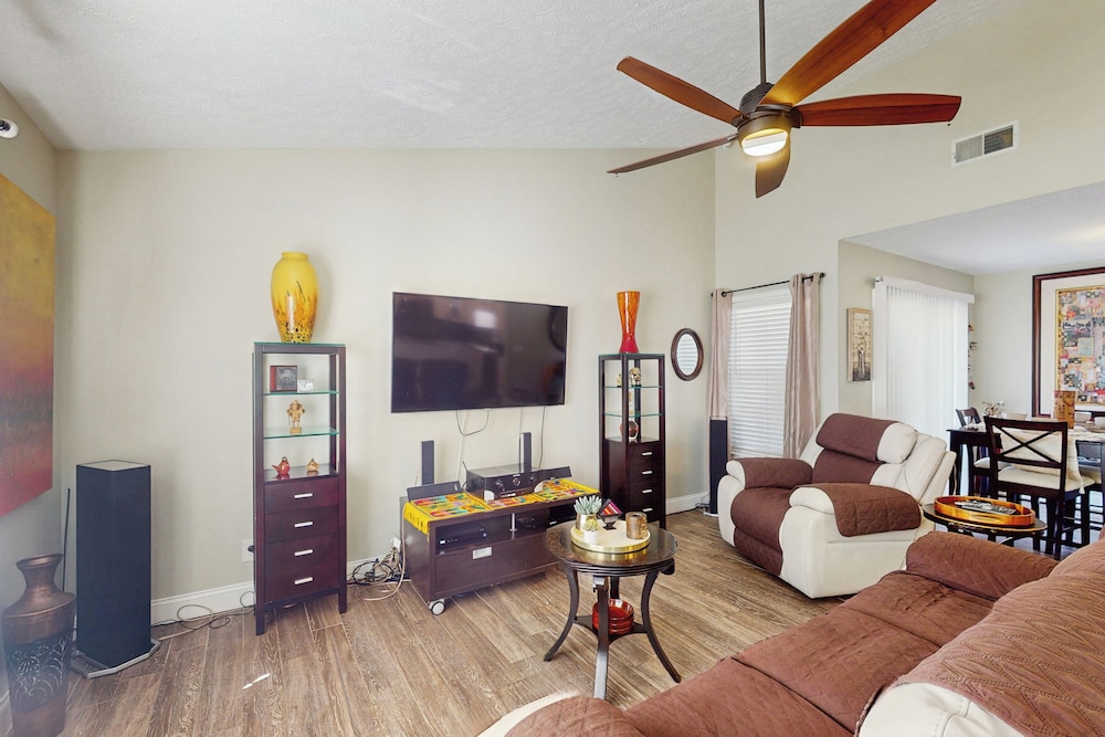 Dog-friendly Family Home w/ Patio & Fire Pit!
