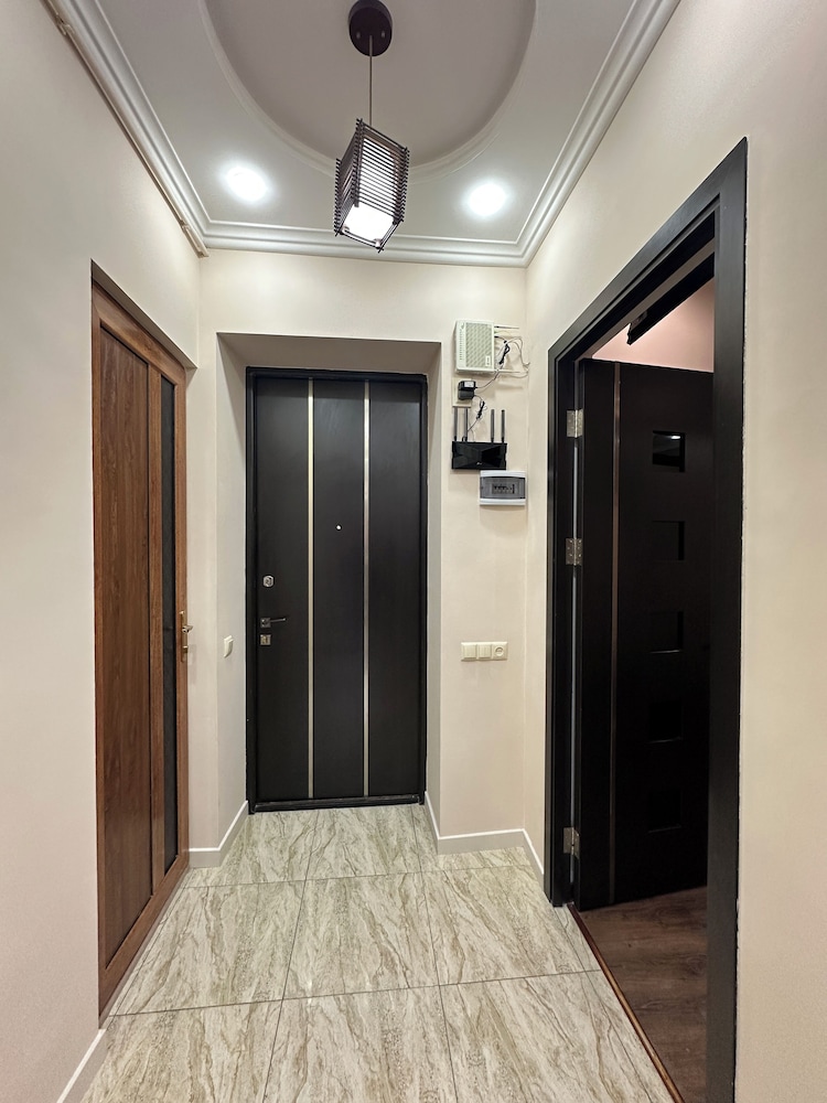 Apartment by Luxe Group AM104
