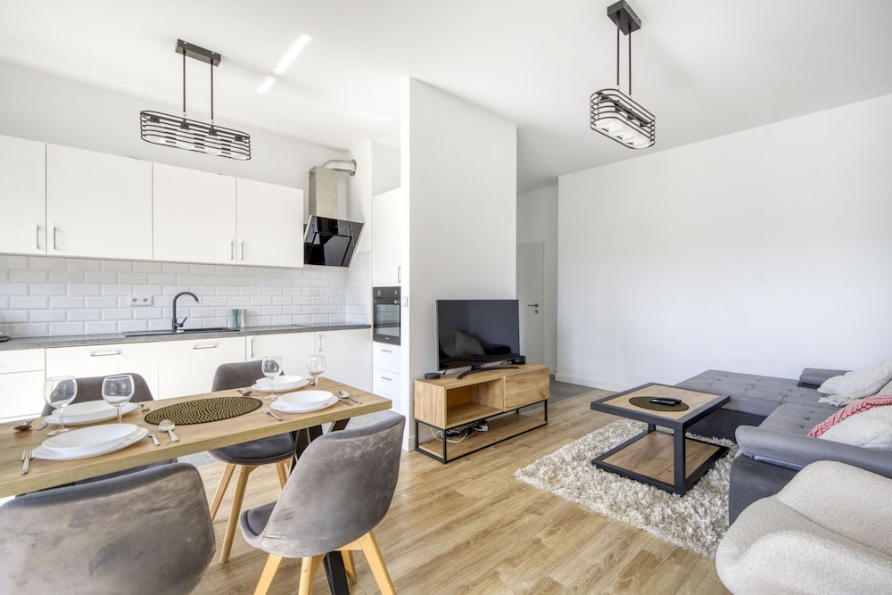 Warsaw Night Apartments Jurajska Airport