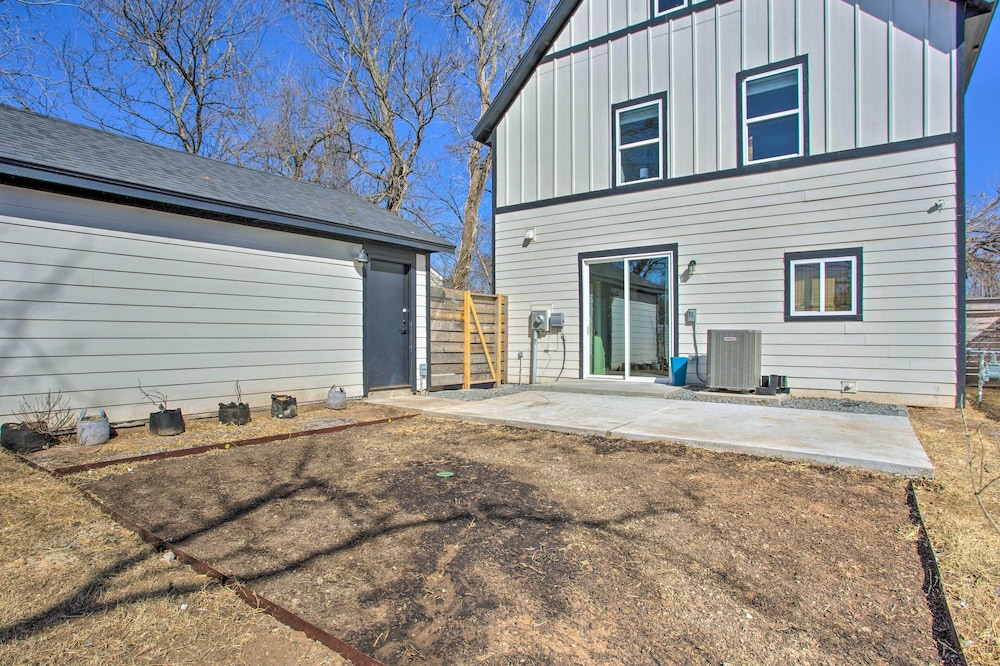 Stylish OKC Farmhouse w/ Garden - Close to OU view 2