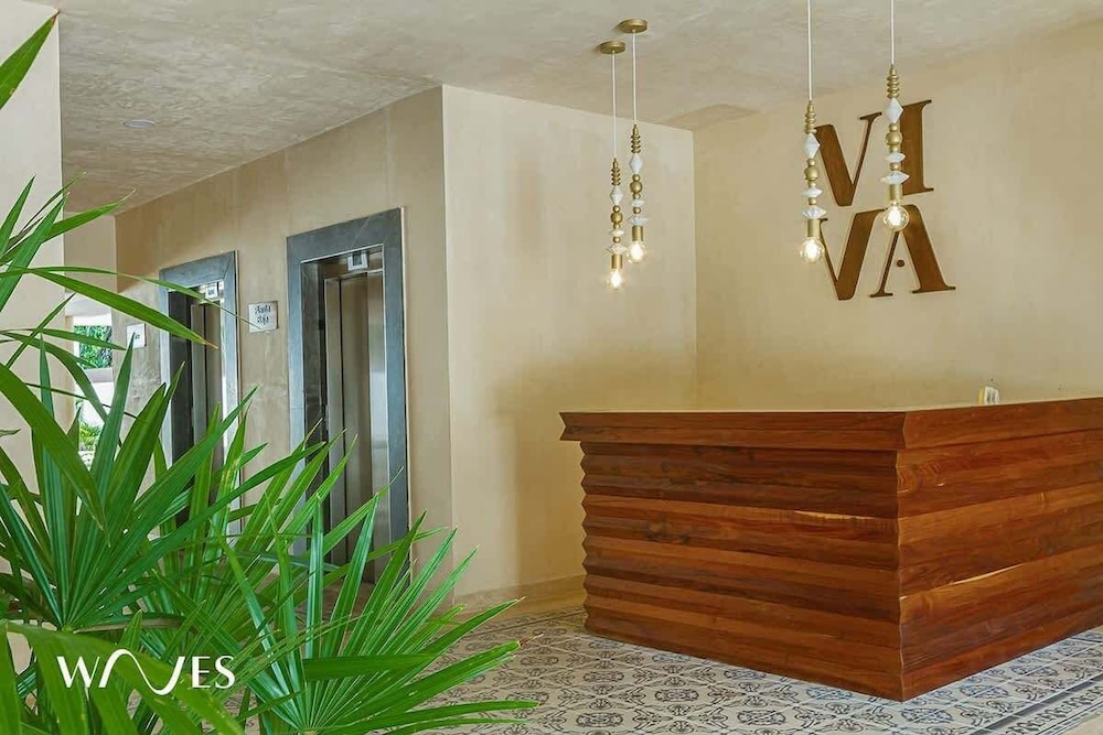2 Br. Roof W/infinity Pool + Jacuzzi Spacious