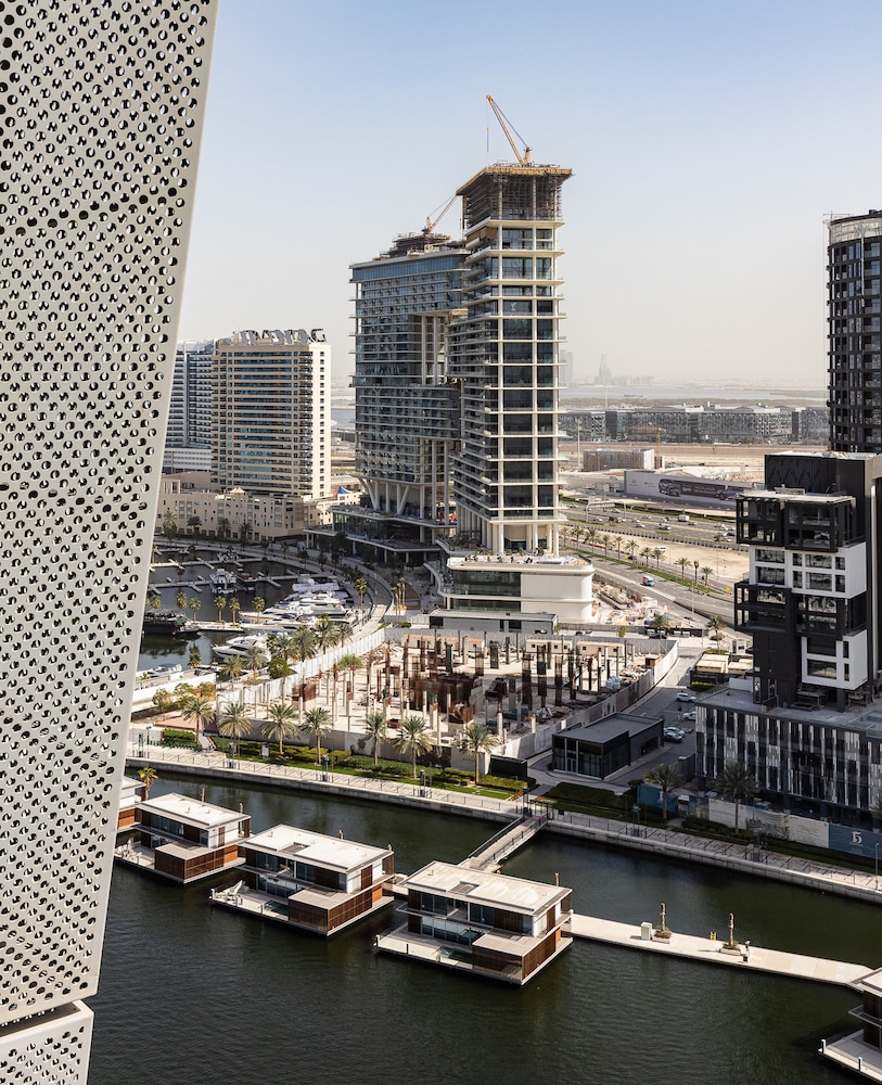 GLOBALSTAY. J One Tower Apartments