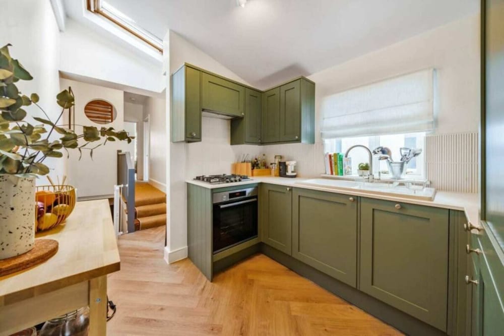 Elegant & Bright 2BD Flat, Battersea!