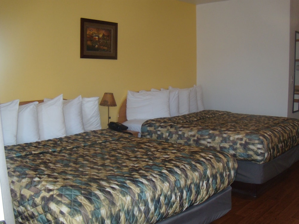 Corral Creek Lodge