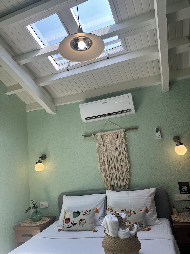 Hanole Macaron Guest House