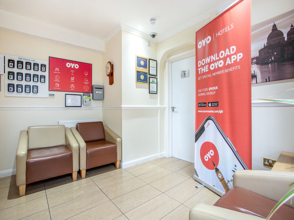 Flexistay Ambers Gatwick Aparthotel view 3