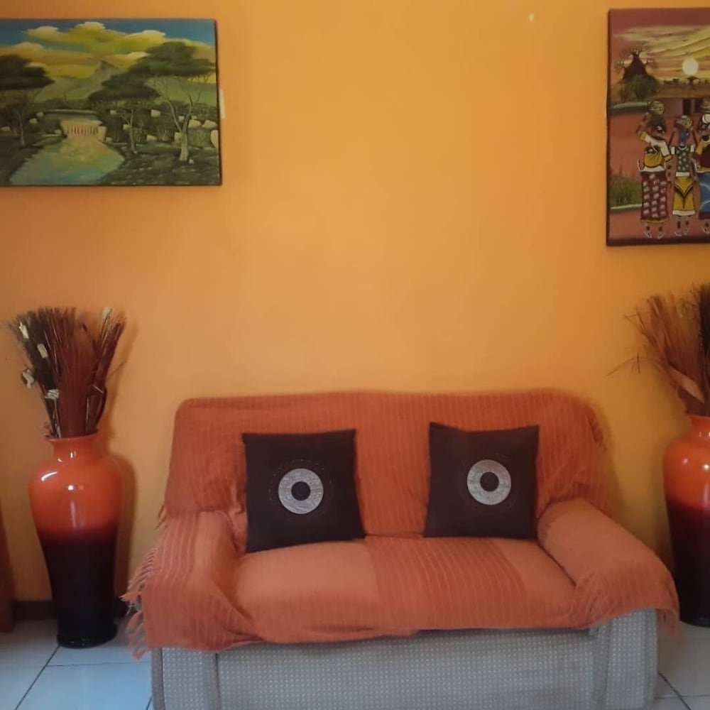 Vuya Nathi Bed & Breakfast