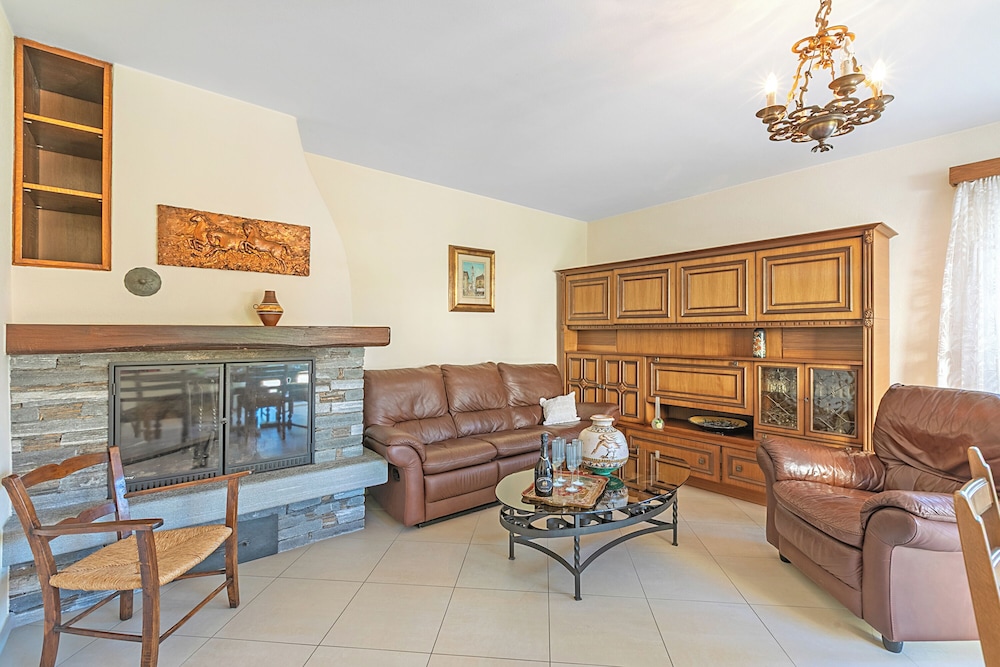 Casa Ana - Losone Center