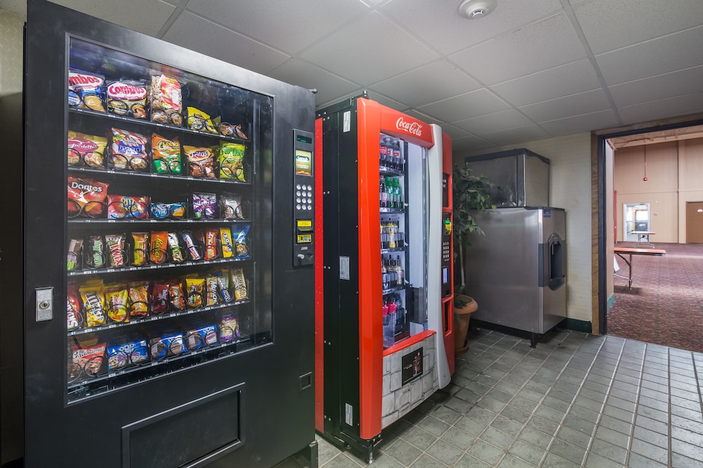 Dickinson Vacations - Badlands Inn  Suites - Property Image 6