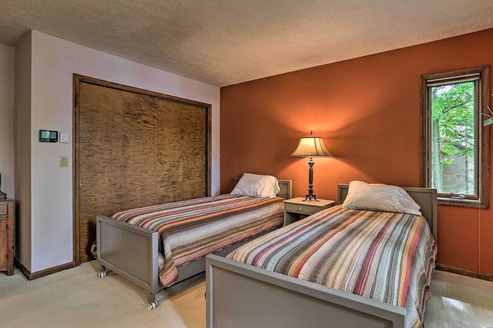 Luxe Poconos Pines Home w/ Beach + Amenities! view 5