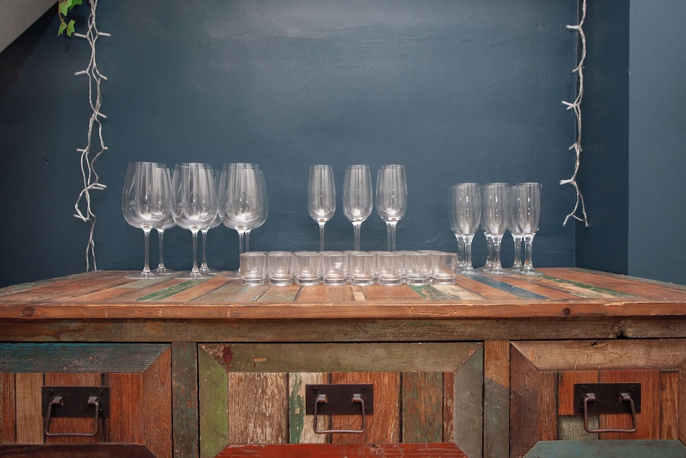 higgihaus 107 Sleeps 4 Monday - Friday