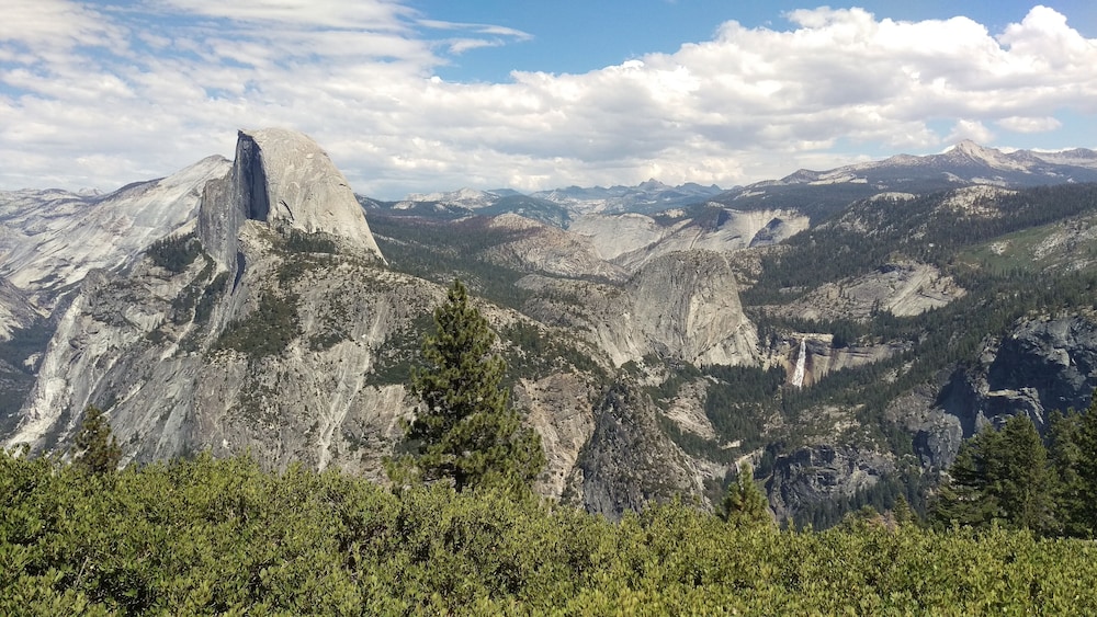 Yosemite Lakes RV Resort