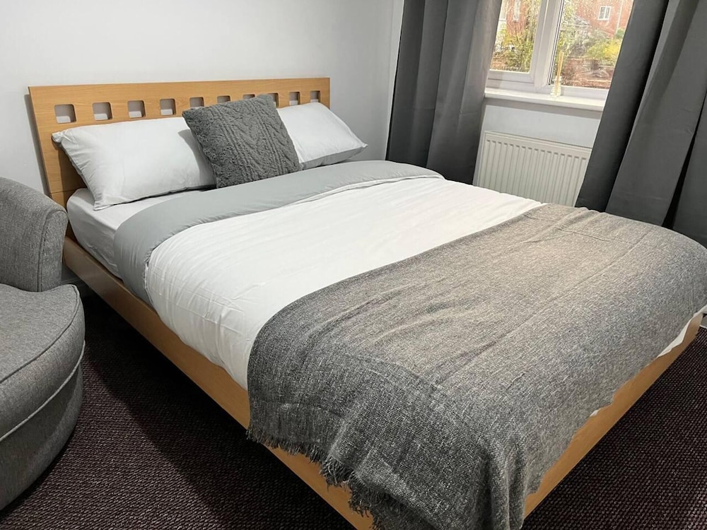 3bedroom- Near to Station-private Garden-wifi