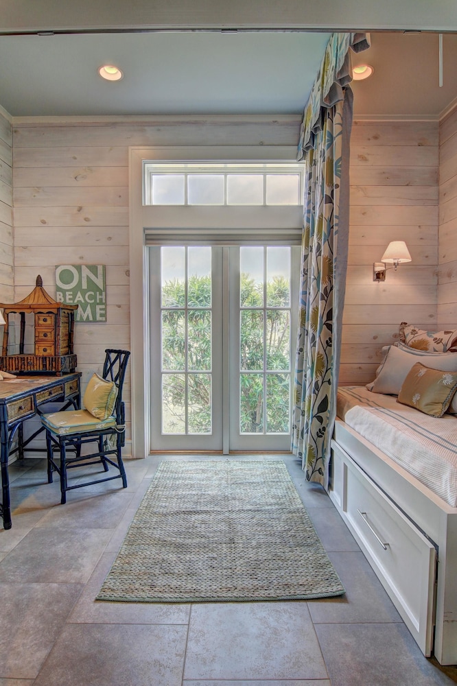 Cinnamon Shore- Great Escape 195 BE view 4