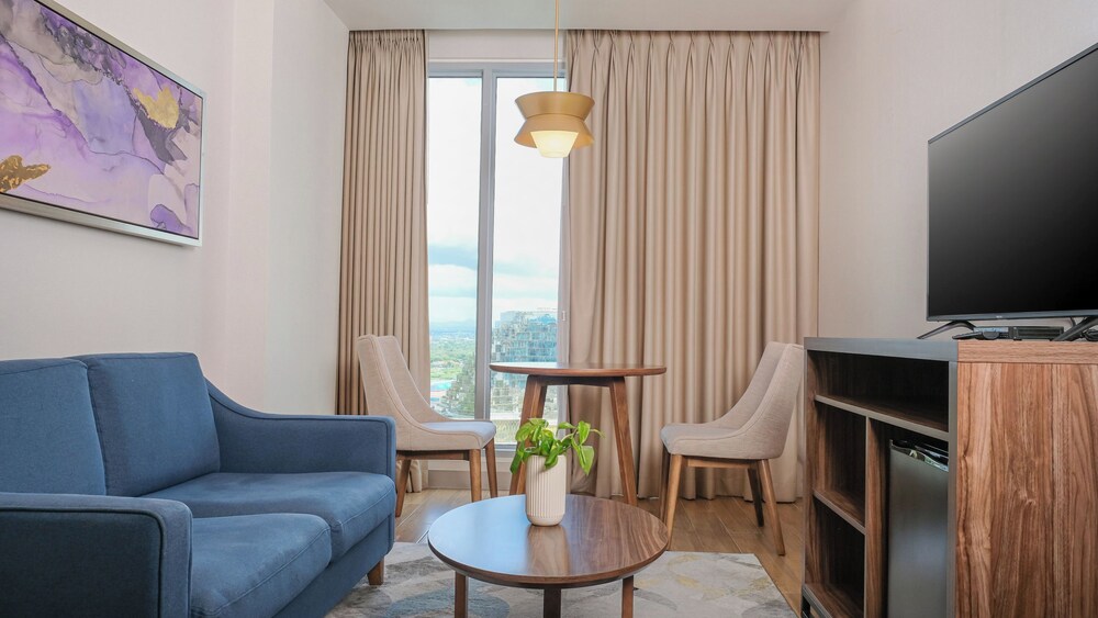 City Getaway in the Heart of Entertainment City