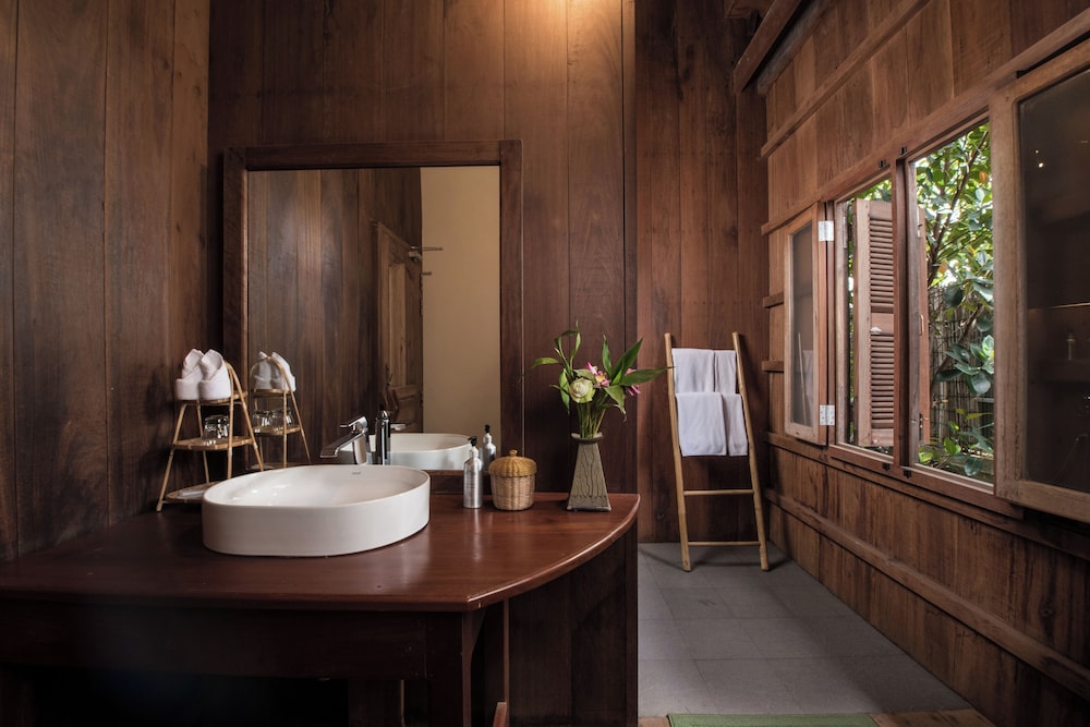 PHUM KHMER LODGE