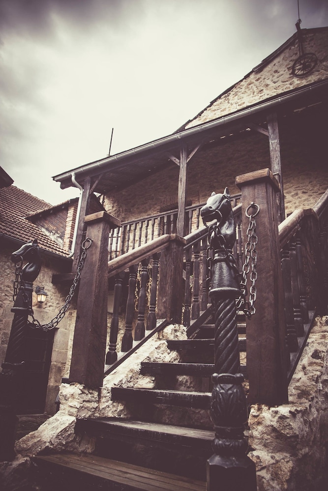 Hotel Domaine de Vareilles - Image 1