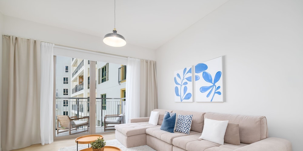LUX The Le Pont Sea View Suite
