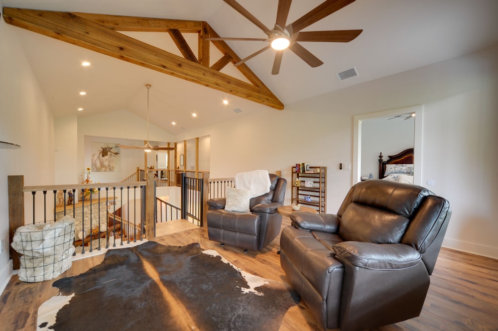 Horseshoe Bay Resort Home 6 Mi to Lake Lbj! - Property Image 27