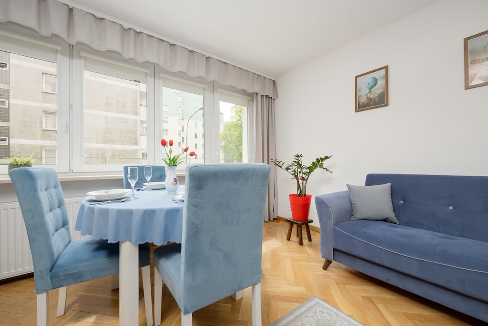 Family Apartment Warsaw by Renters view 3