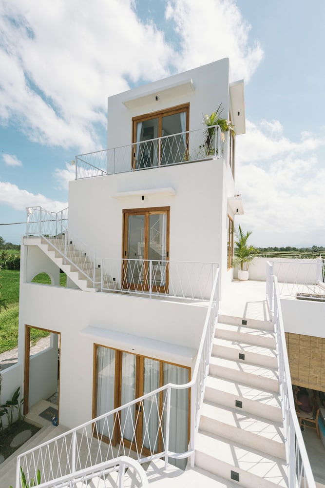 Hotel Morroi Villas Tanah Lot - Image 1