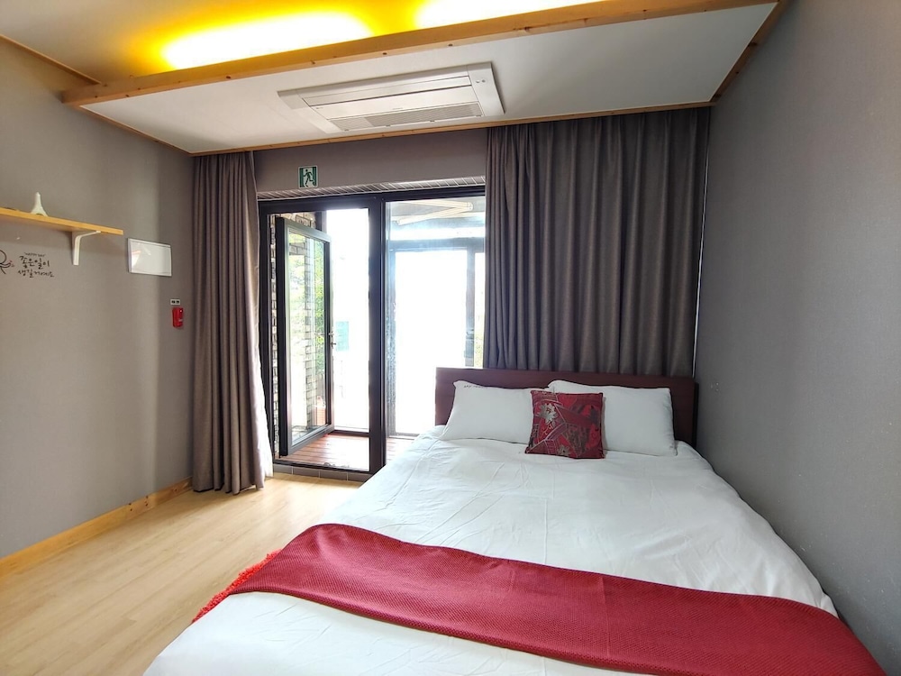 Amantov Pension, Seogwipo - 17