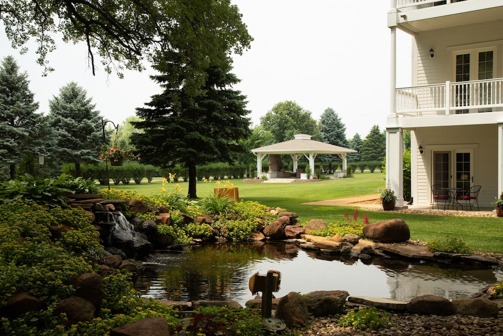 The Oakwood Inn Okoboji - Adults Only