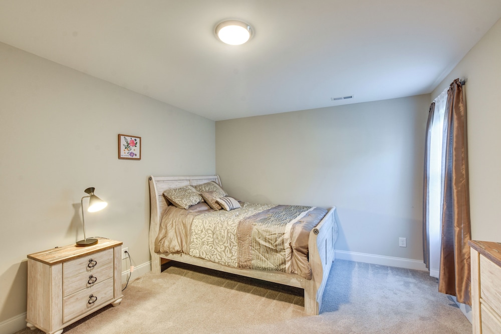11 Mi to Fort Bragg: Family Home w/ Patio!