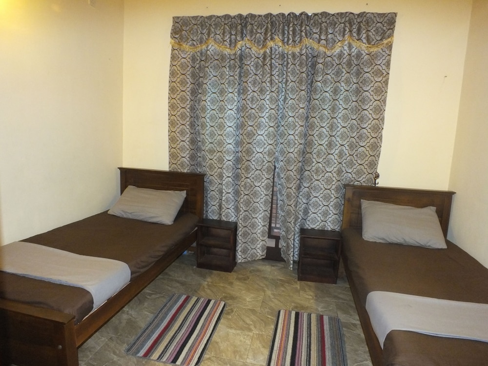 Hillsview Rest and Guest House view 5