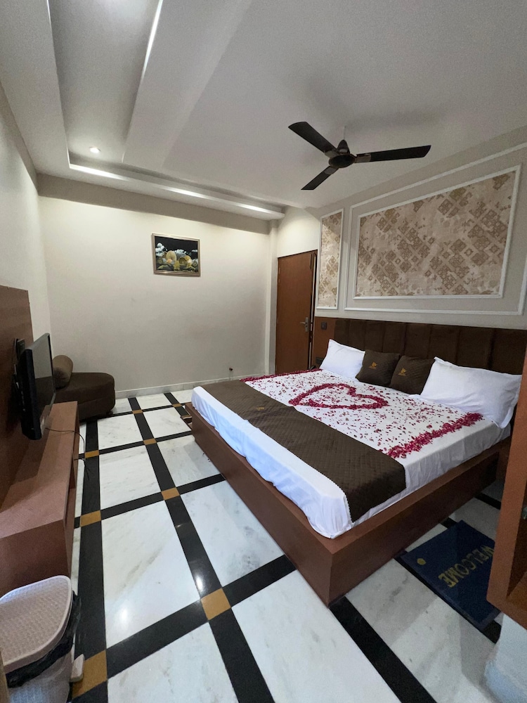 Shehnai Resorts