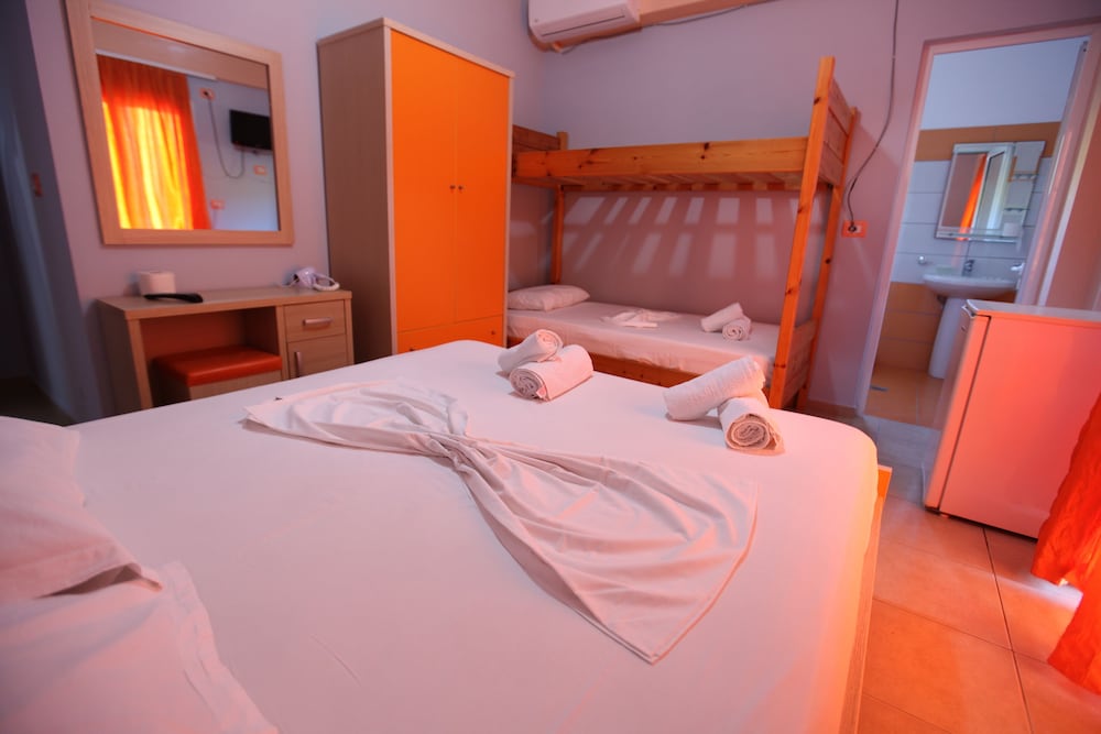 Karos Hotel Llaman