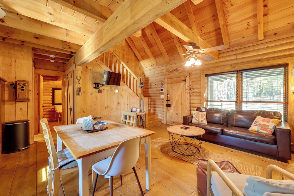 Cabin w/ Catch & Release Pond in Hueytown!