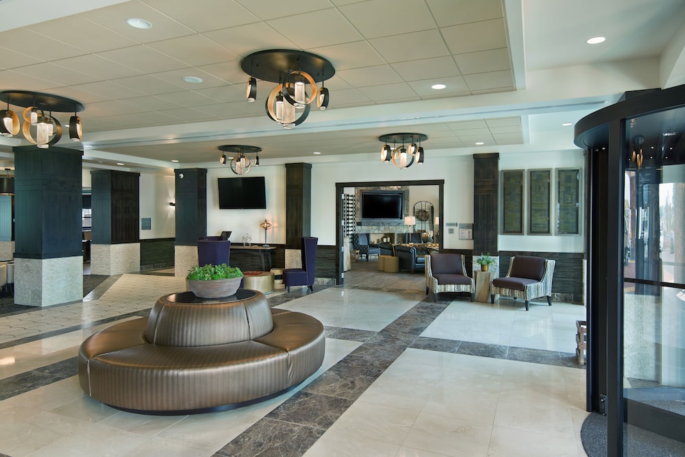 Rohnert Park Vacations - Oxford Suites Sonoma County - Property Image 2