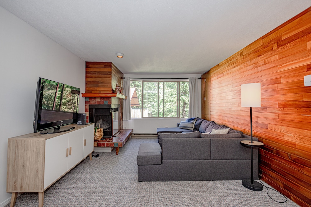 The Great Escape 2 Bdrm w Private Sauna