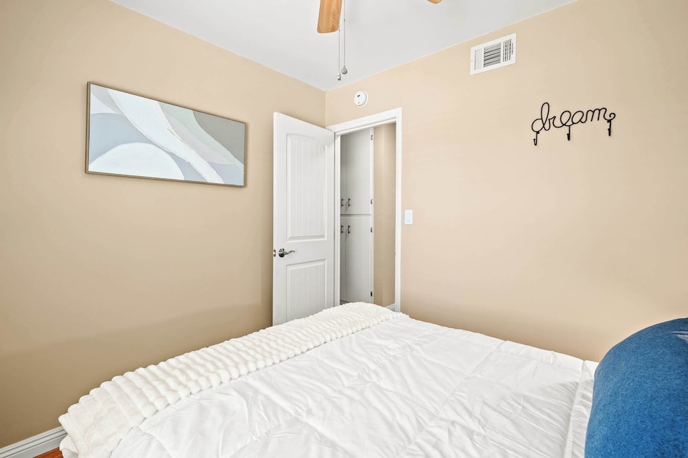 Cozy Getaway Bright, Clean & Fully Equipped