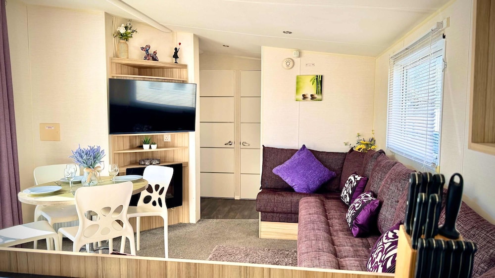 Marton Mere - 3 Bedroom Caravan