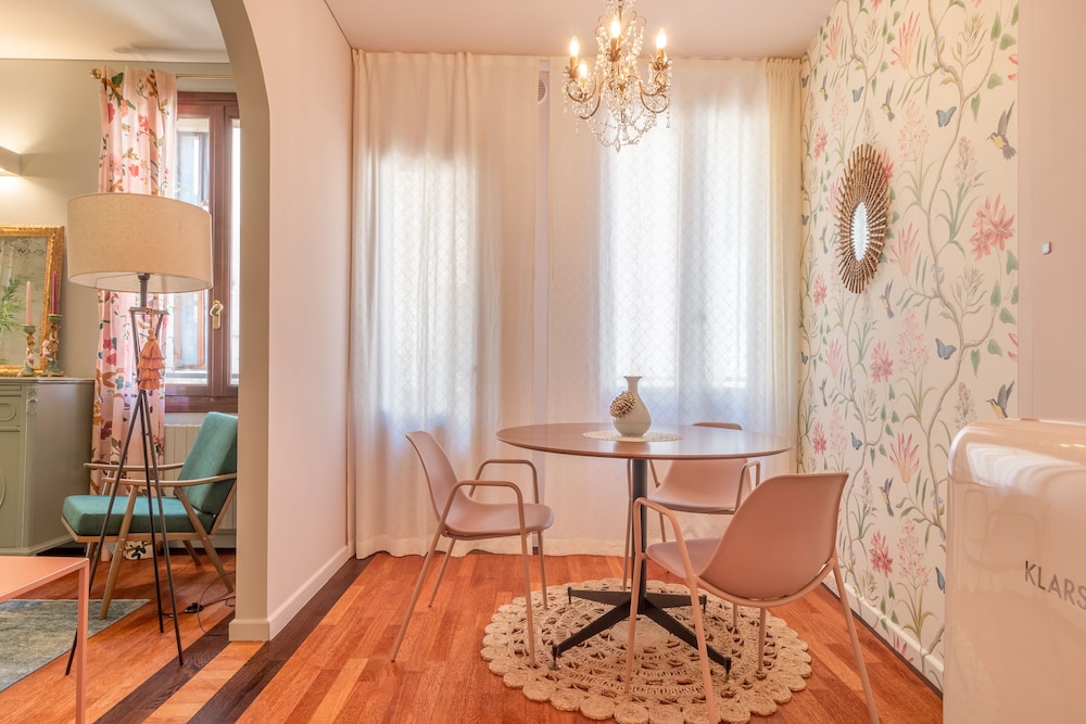 Camelia Home Suite en Treviso — other