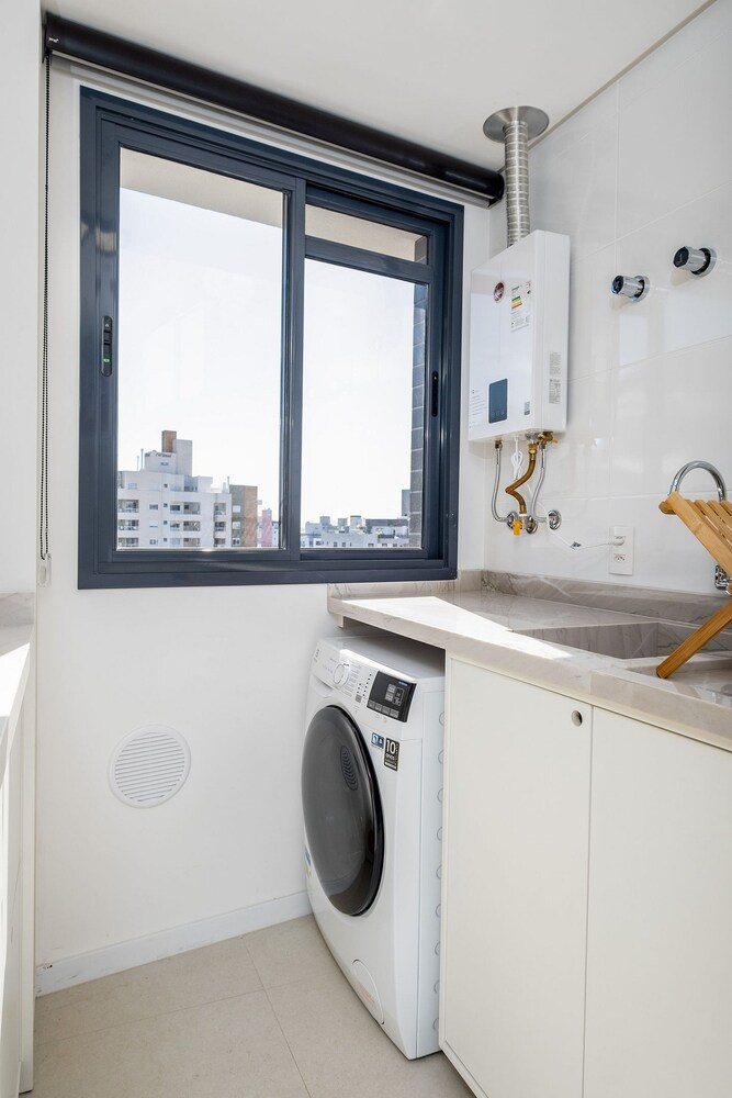 Beautiful and Modern Studio for Couples Stu309