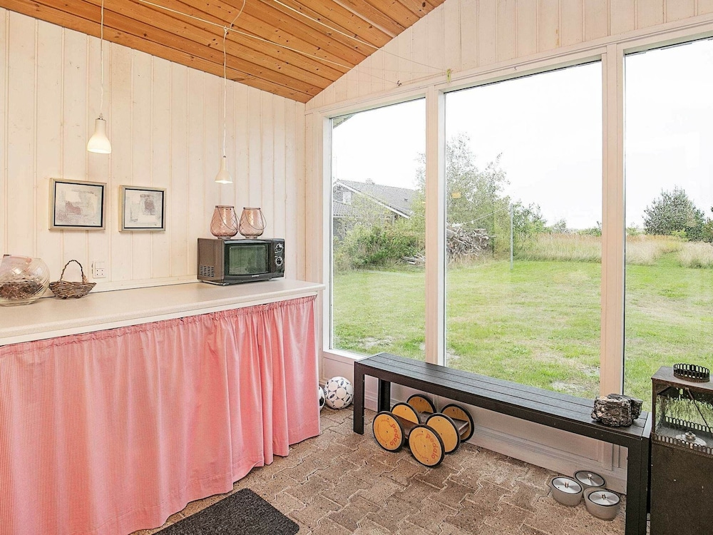6 Person Holiday Home in Frederikshavn view 4