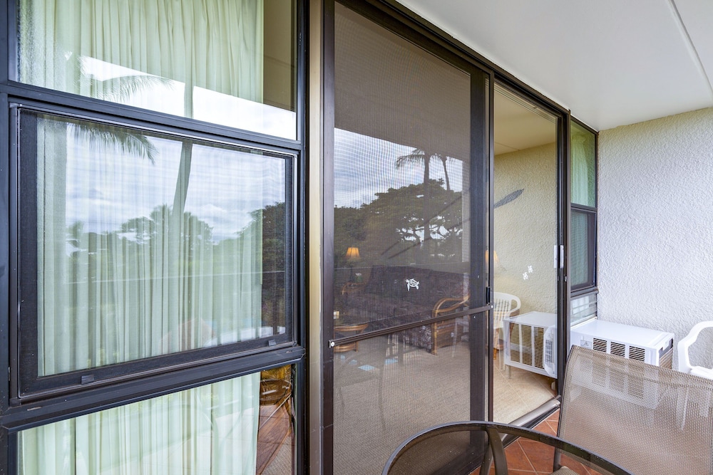 Maui Vista 1-308 - Steps From the Beach, Renovated, Ocean Views, New Windows, AC